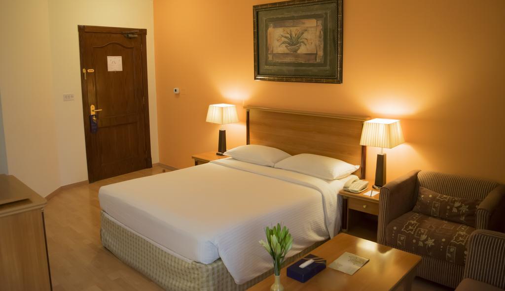 Hotel Le Royal Express Salmiya Exterior foto